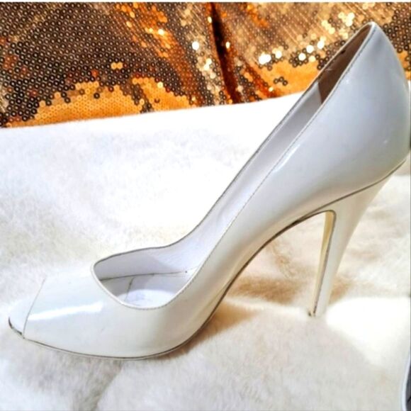 Dolce & Gabbana Peep Toe Heel Authentic - Picture 1 of 9